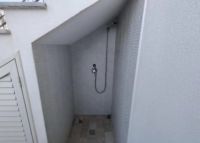 Adamagi Aurora بيت للعطل