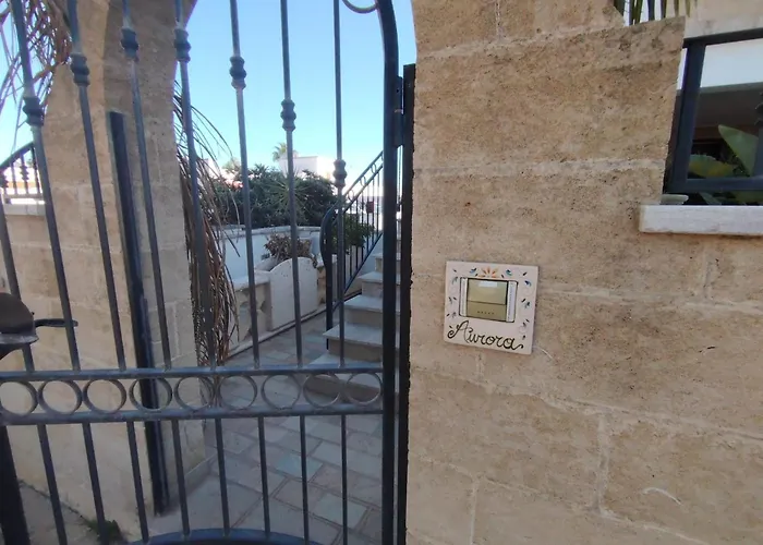 Adamagi Aurora مارينا دي بيسكولوس